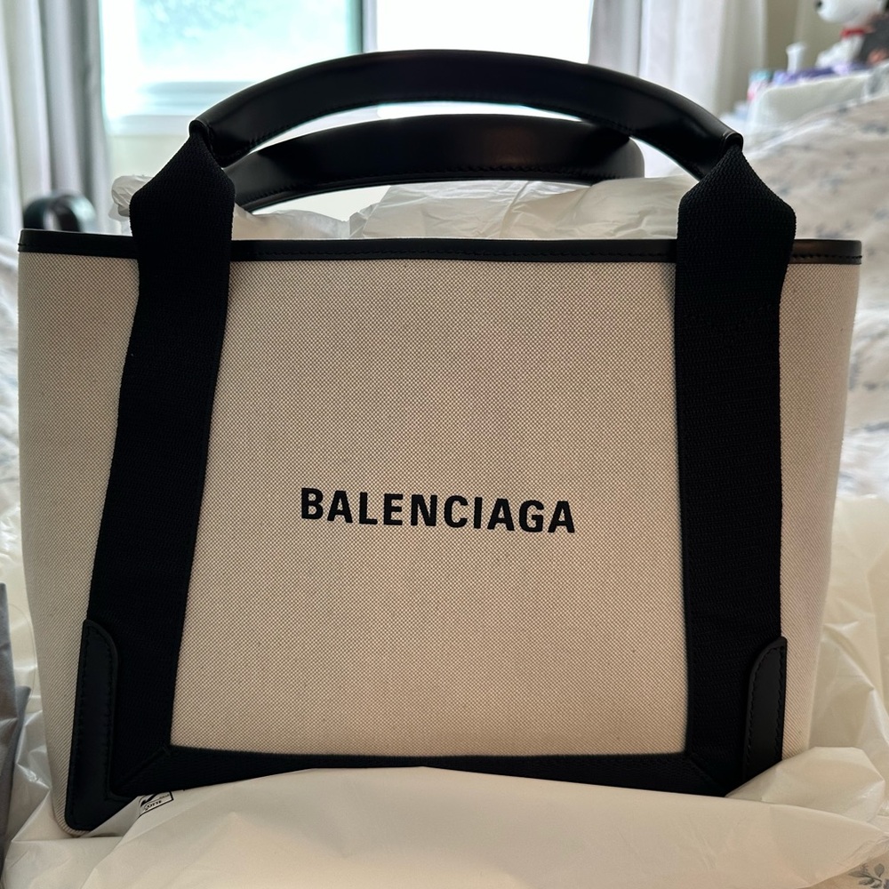 Balenciaga WOMEN'S NAVY CABAS SMALL IN BEIGE - Brand New Never Used